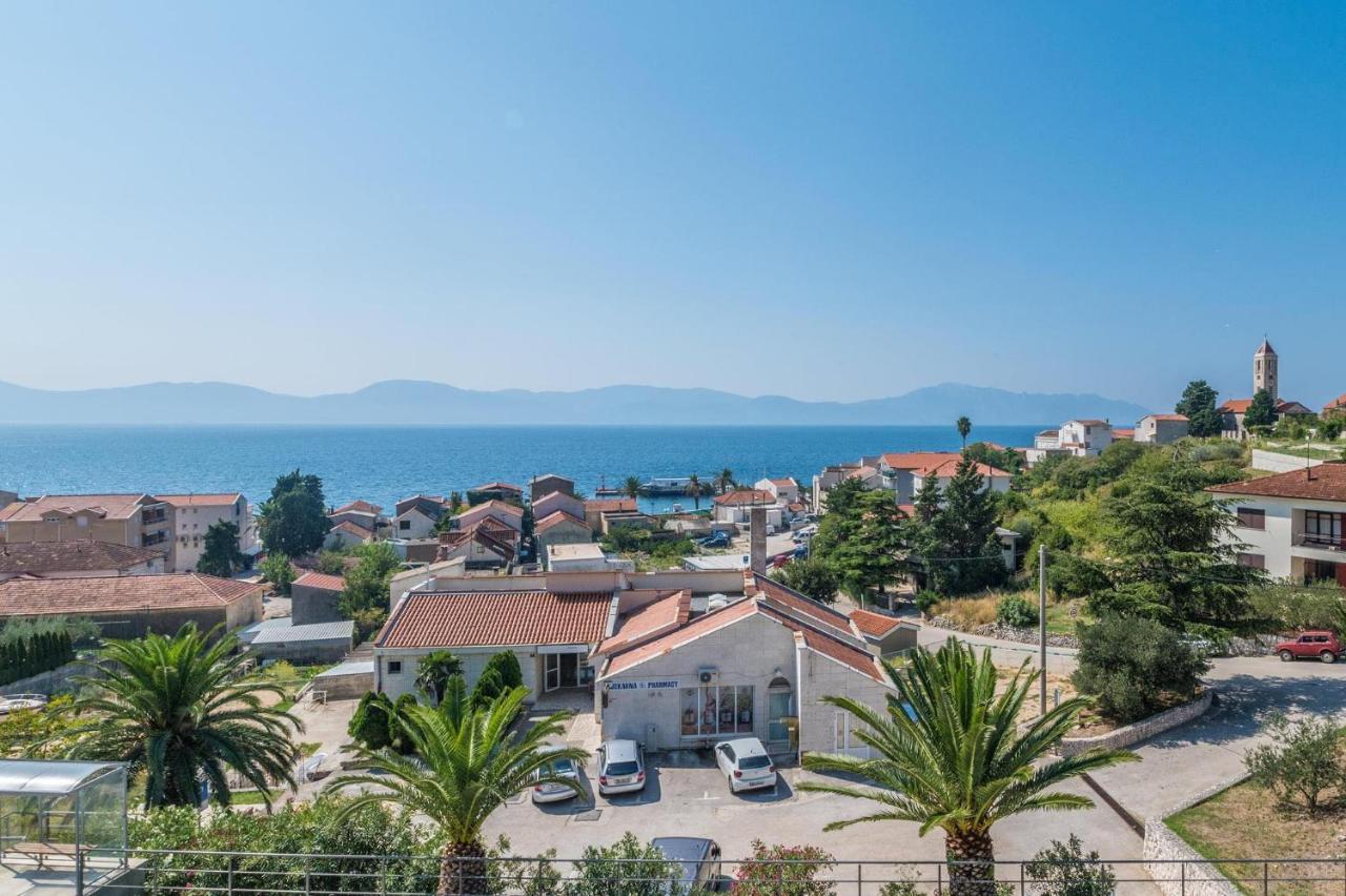 Apartmani Gradac Carnac Ngoại thất bức ảnh