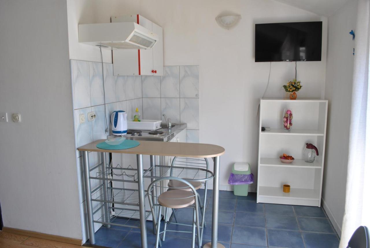 Apartmani Gradac Carnac Ngoại thất bức ảnh
