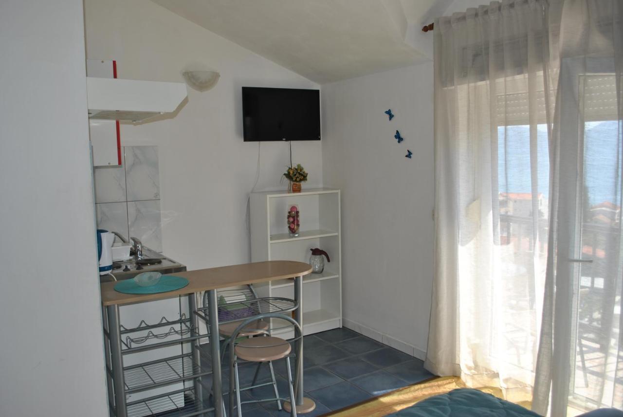 Apartmani Gradac Carnac Ngoại thất bức ảnh